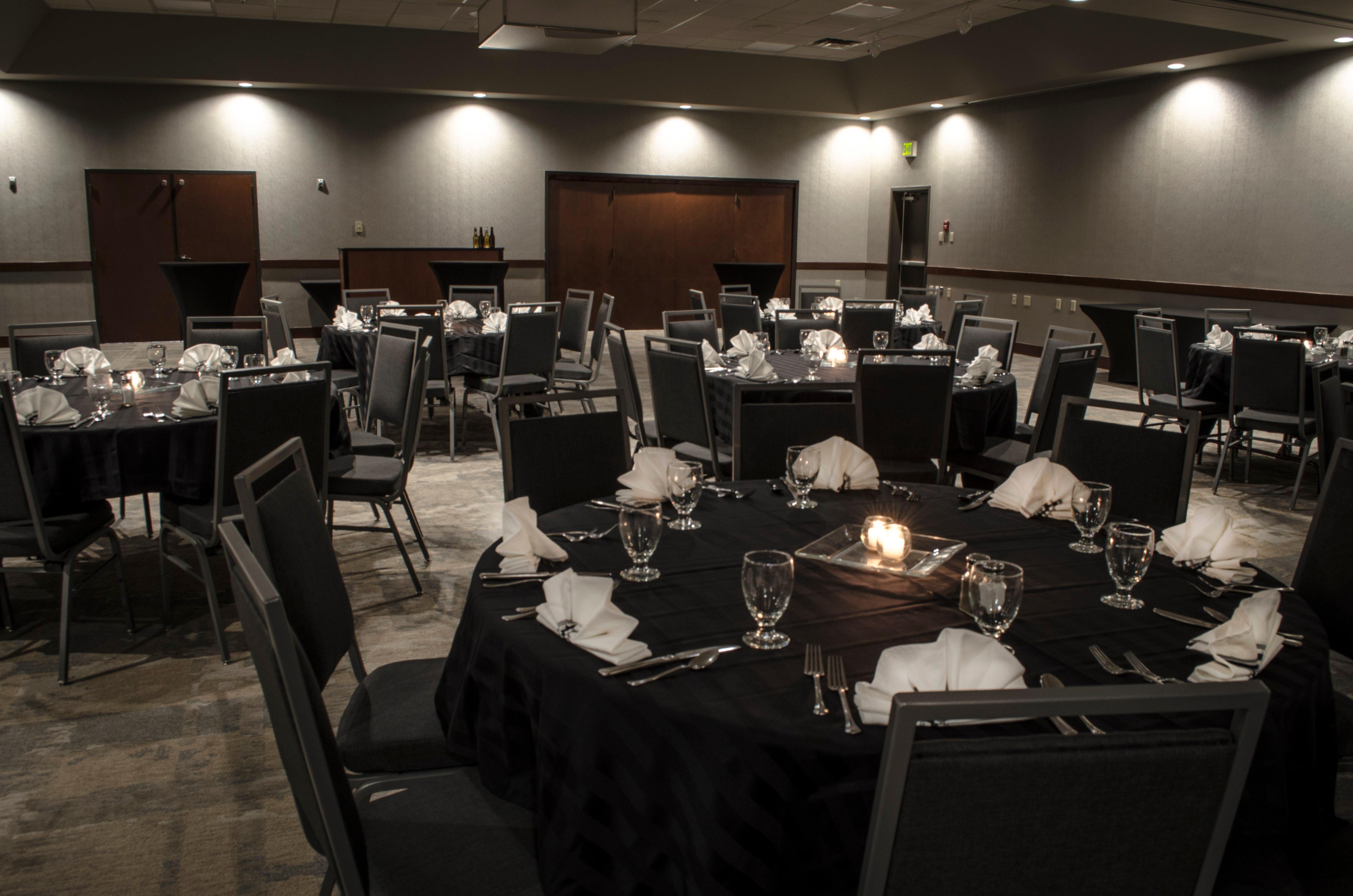 Holiday Inn Fargo By Ihg Exterior foto
