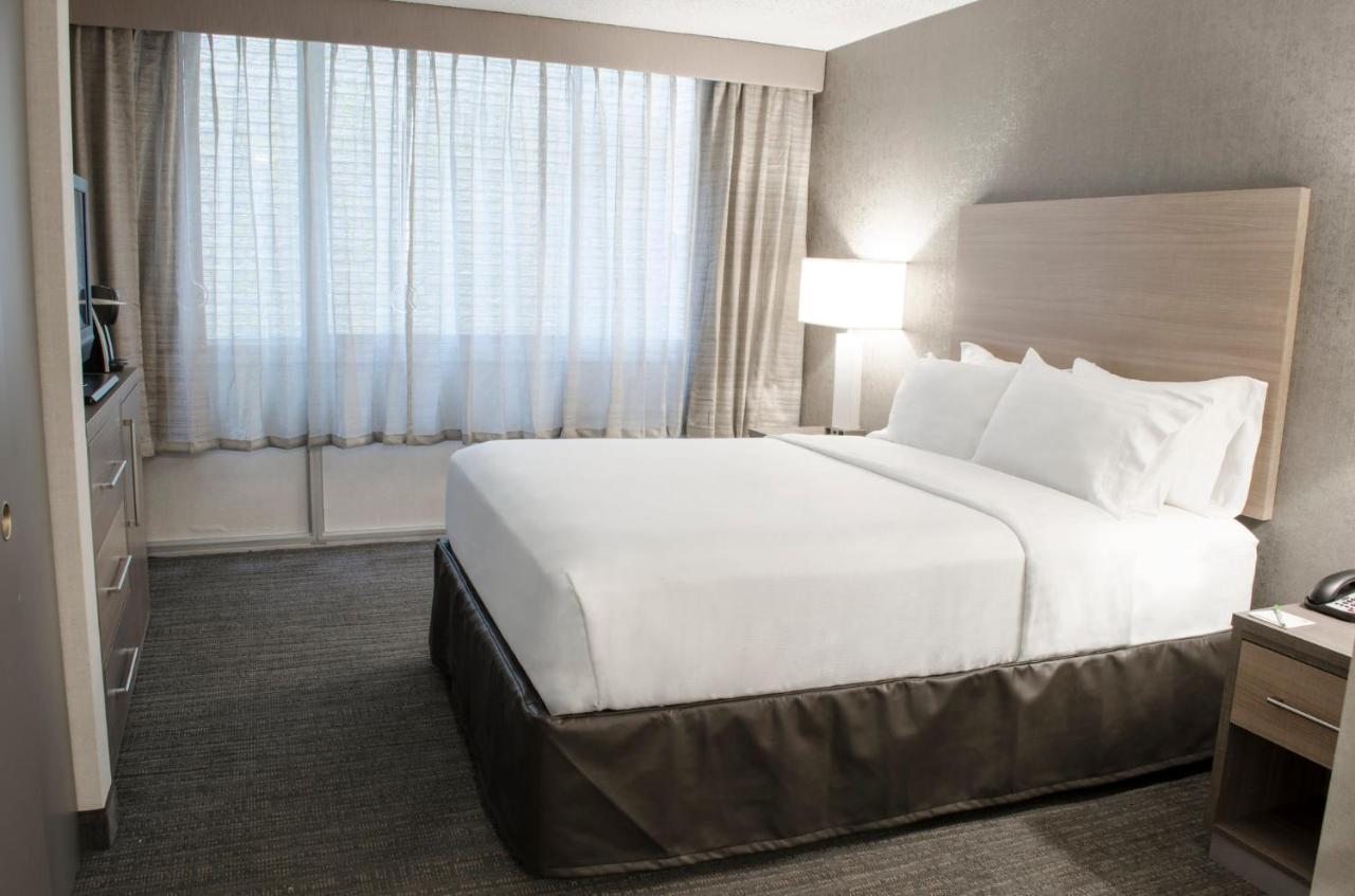 Holiday Inn Fargo By Ihg Exterior foto